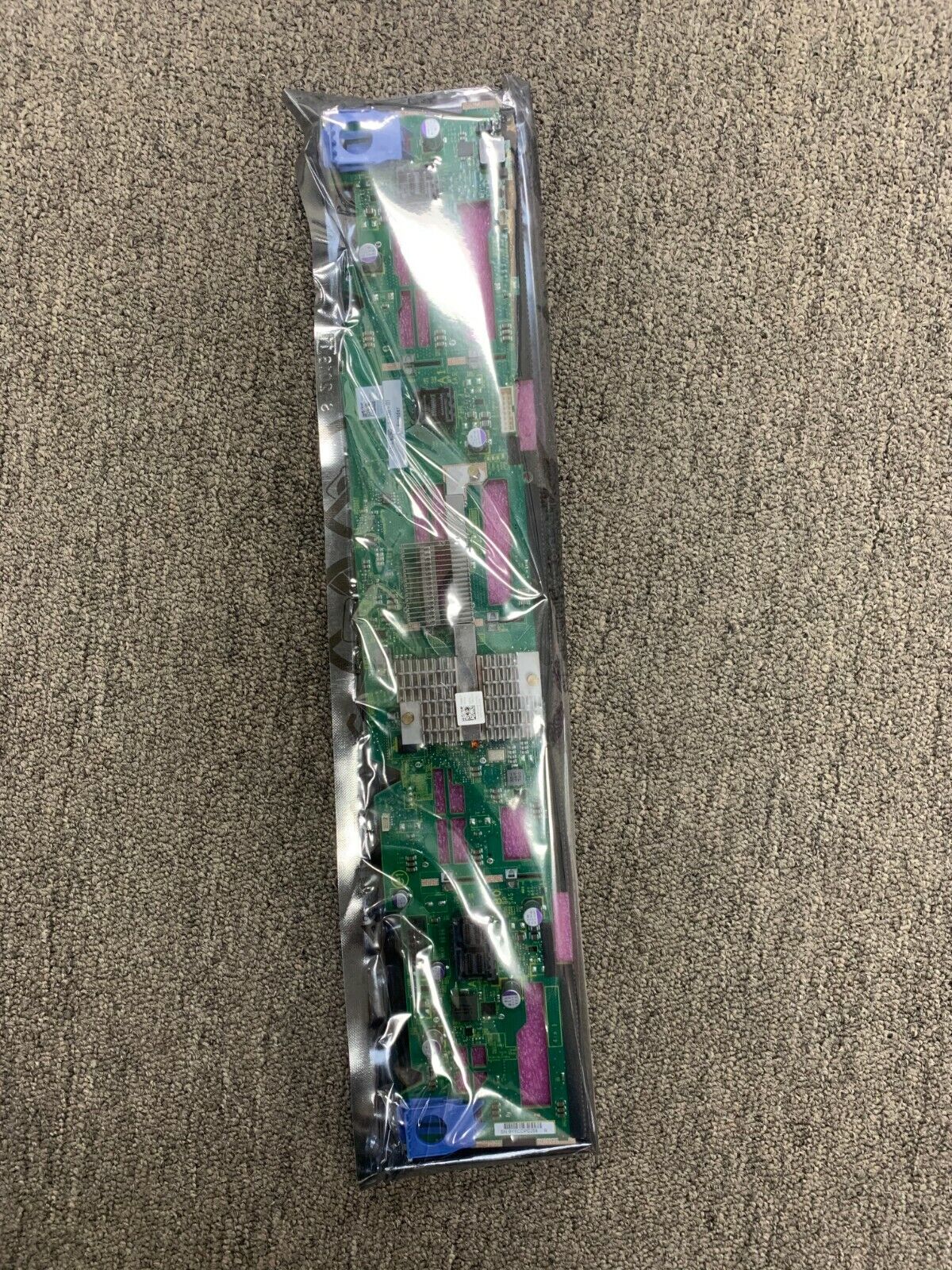 8N0NG DELL EMC POWEREDGE R7415 R740 r740xd 12 BAY LFF SERVER BACKPLANE
