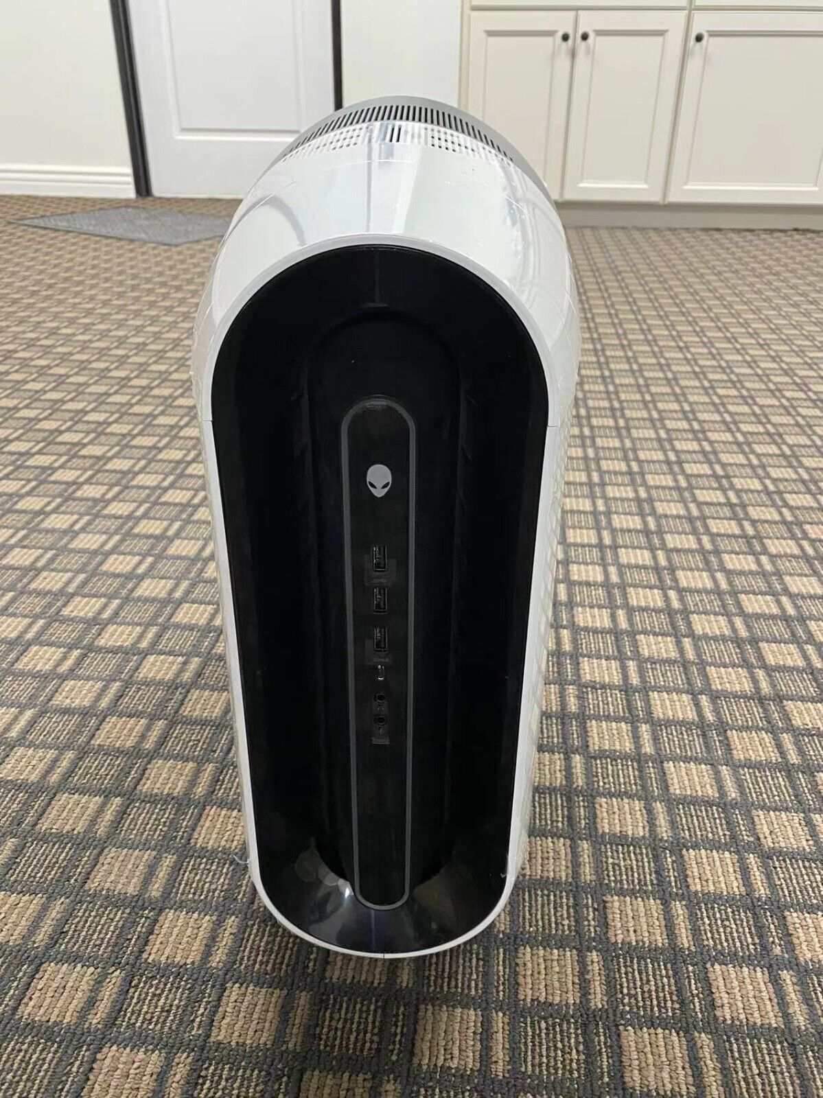 Alienware Aurora R9 Gaming Chassis W/O Motherboard power supply