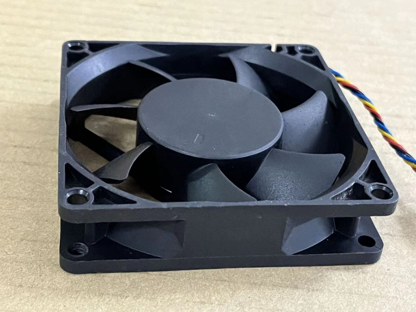 AVC 8020 12V 0.60A DASA0820B2U 8CM 4-wire CPU fan 7C20C