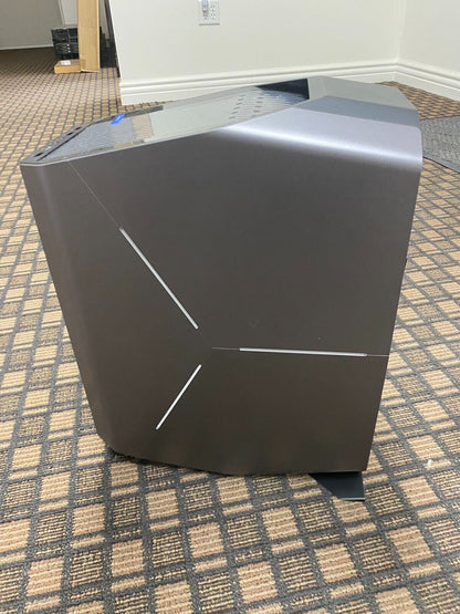 Alienware Aurora R8 Desktop Chassis w/side door cover stand case Fan caddy cable
