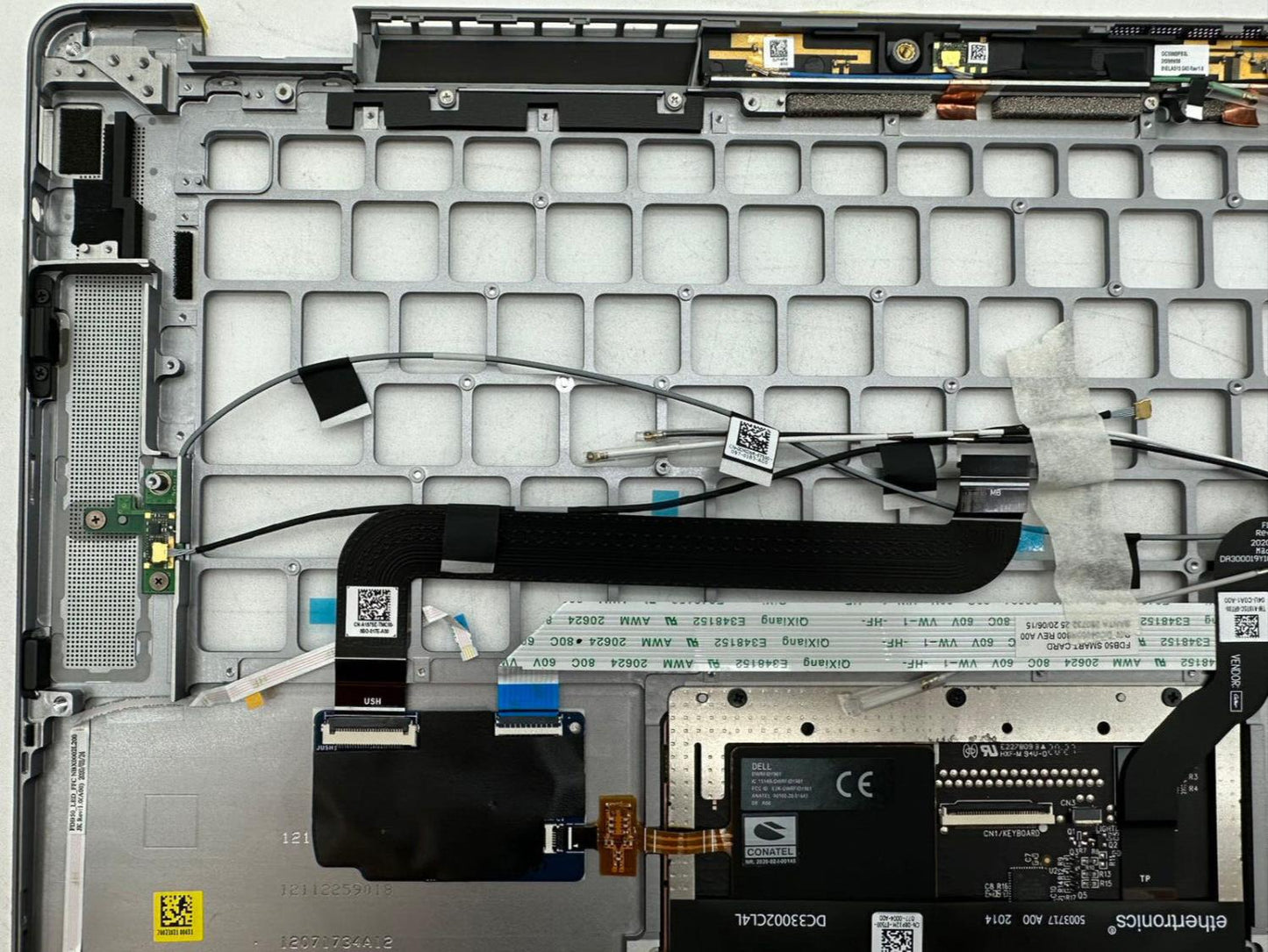 NEW OEM Dell Latitude 9520 2-in-1 Laptop Palmrest Touchpad Assembly W297H