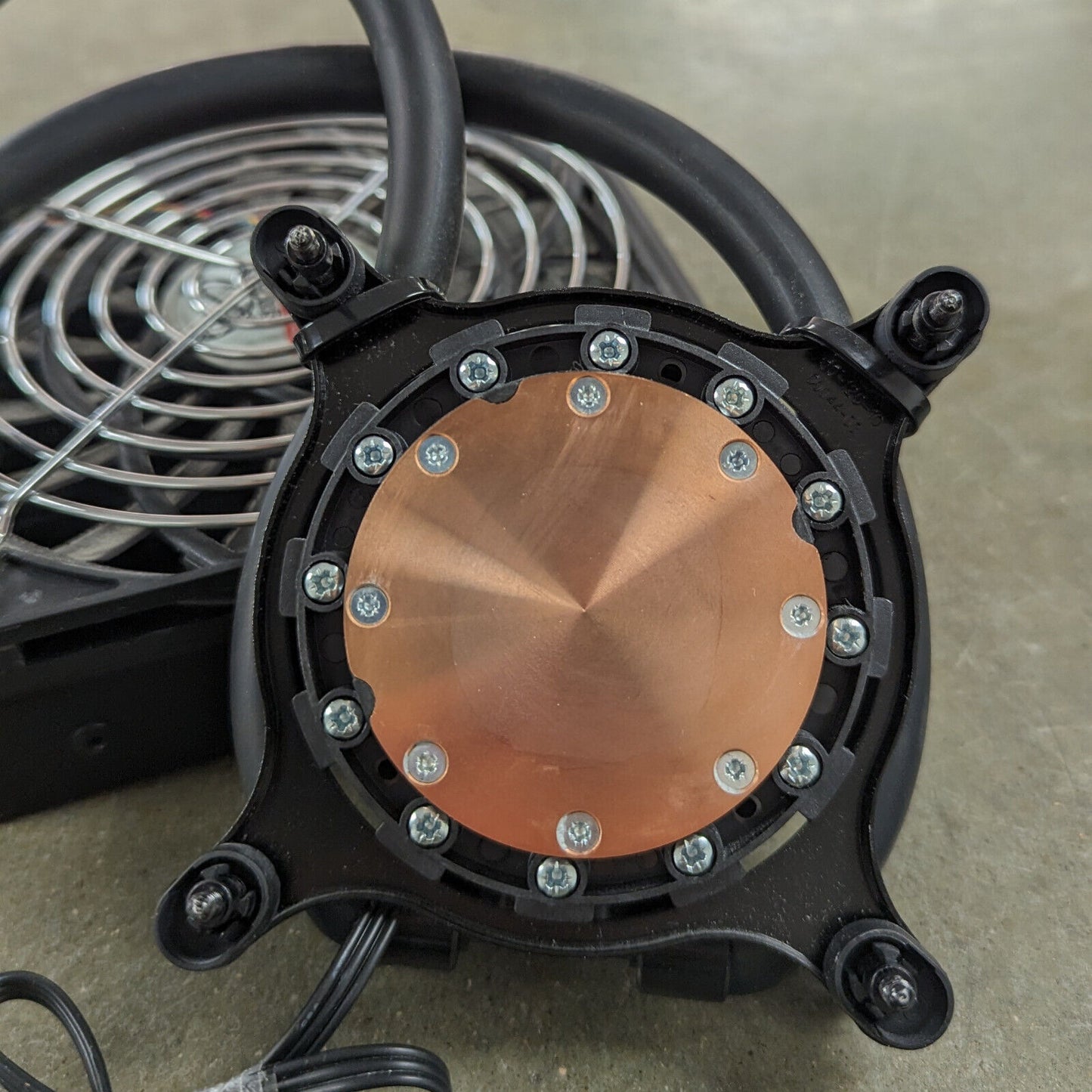 Asetek 550LC Performance Liquid CPU Cooler + 120mm Fan Slim LGA 2011-3 2066 115X