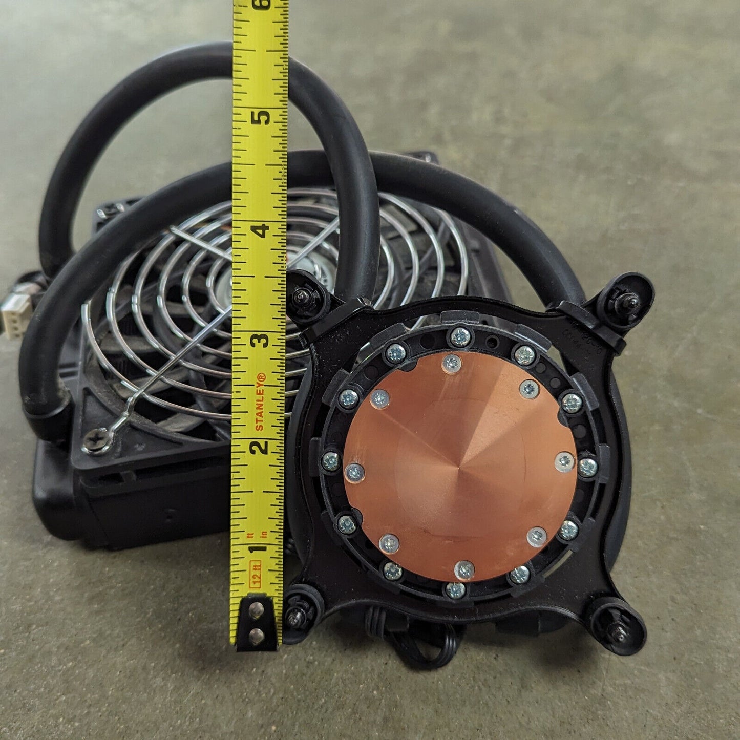 Asetek 550LC Performance Liquid CPU Cooler + 120mm Fan Slim LGA 2011-3 2066 115X