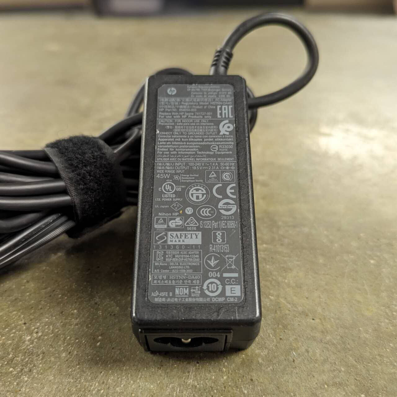 Lot of 50 Genuine HP 45W Blue Tip 19.5v Laptop Charger EliteBook Stream Split
