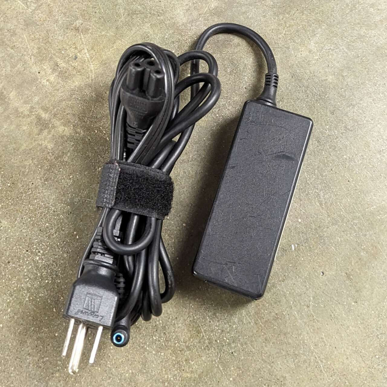 Lot of 50 Genuine HP 45W Blue Tip 19.5v Laptop Charger EliteBook Stream Split