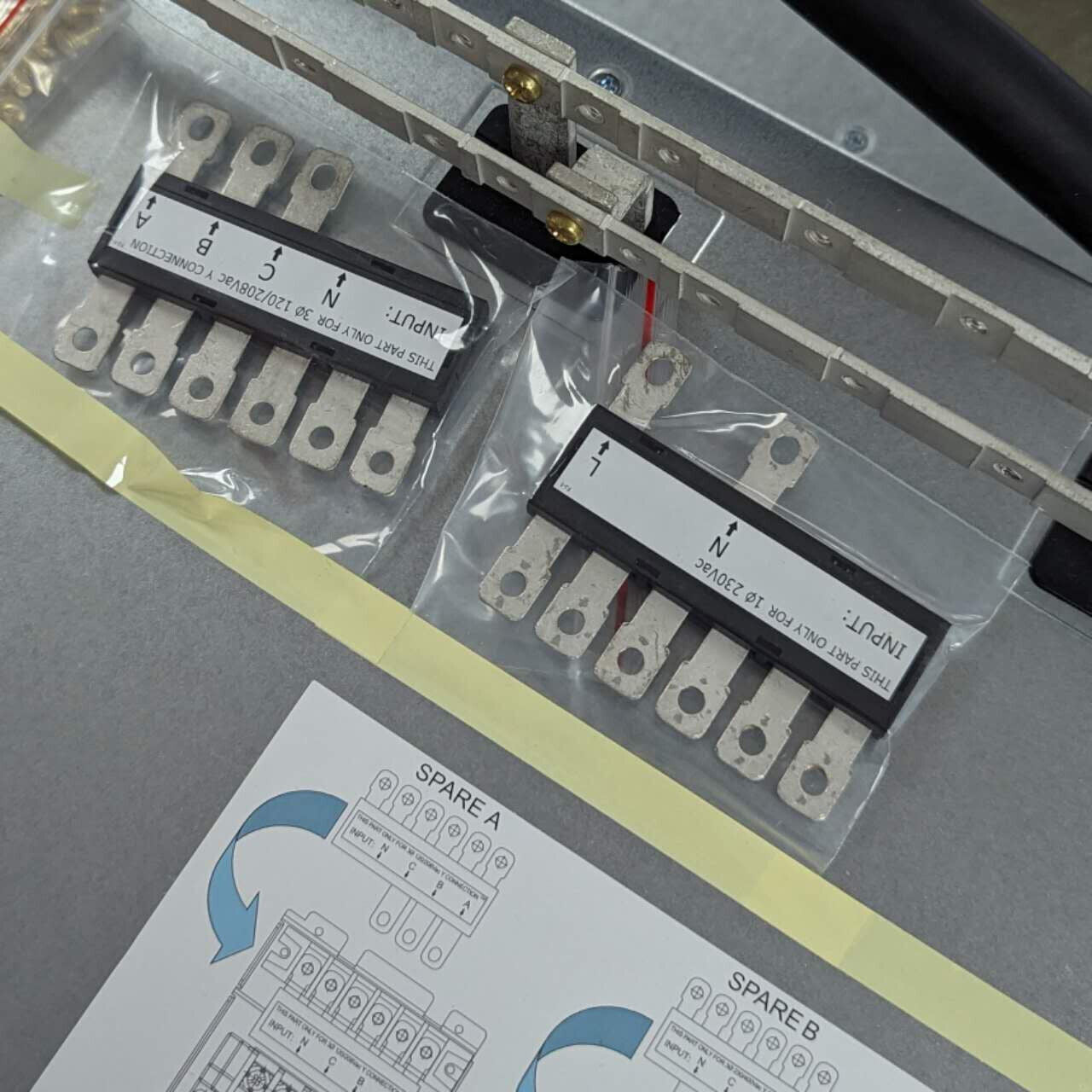 DELL BFS-PDU2 D/PN 054NV1 Rack Power Distribution Unit PDU Supports 6 PCS PSUs