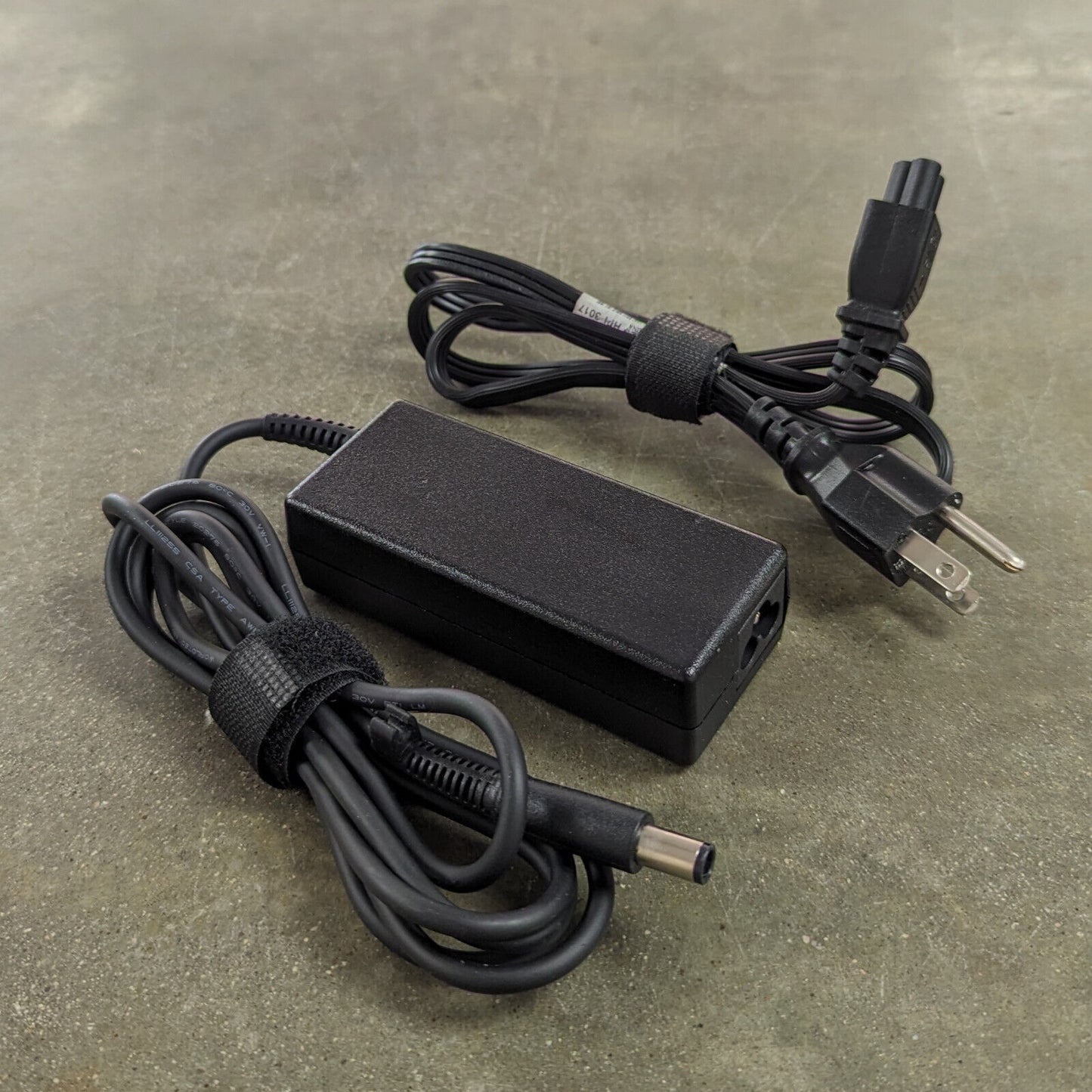 LOT 10 OEM Big Barrel HP Laptop Charger AC Power Adapter 65W 19.5V 3.33A 902990