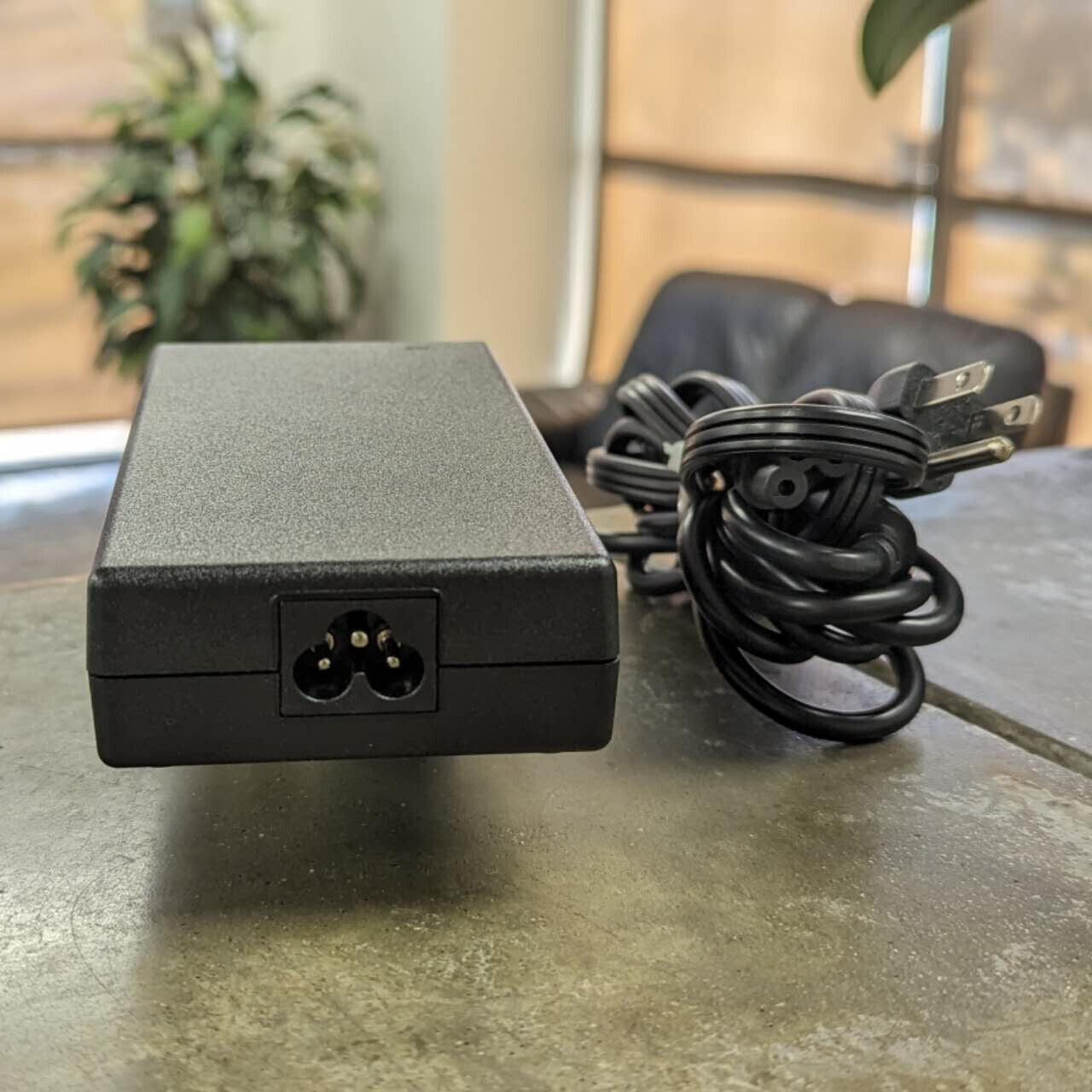 LOT 10 Genuine DELL Alienware 7.4mm 180w Charger & Power Cord 3x778
