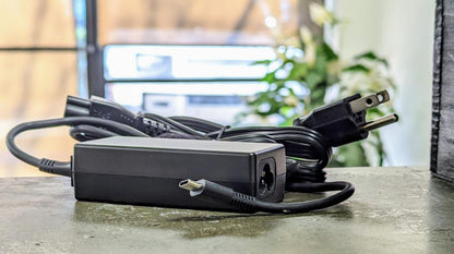 Universal USB C Charger for Apple, Samsung, HP, Lenovo/Phones, laptops & tablets