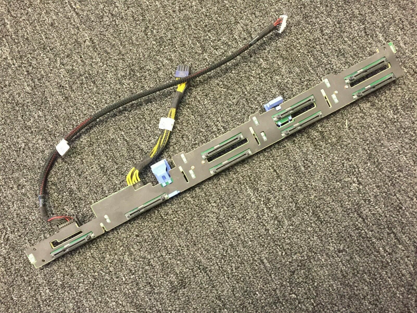 MG81C Dell PowerEdge R430 R630 8 X 2.5 Hard Drive Backplane W/ cables
