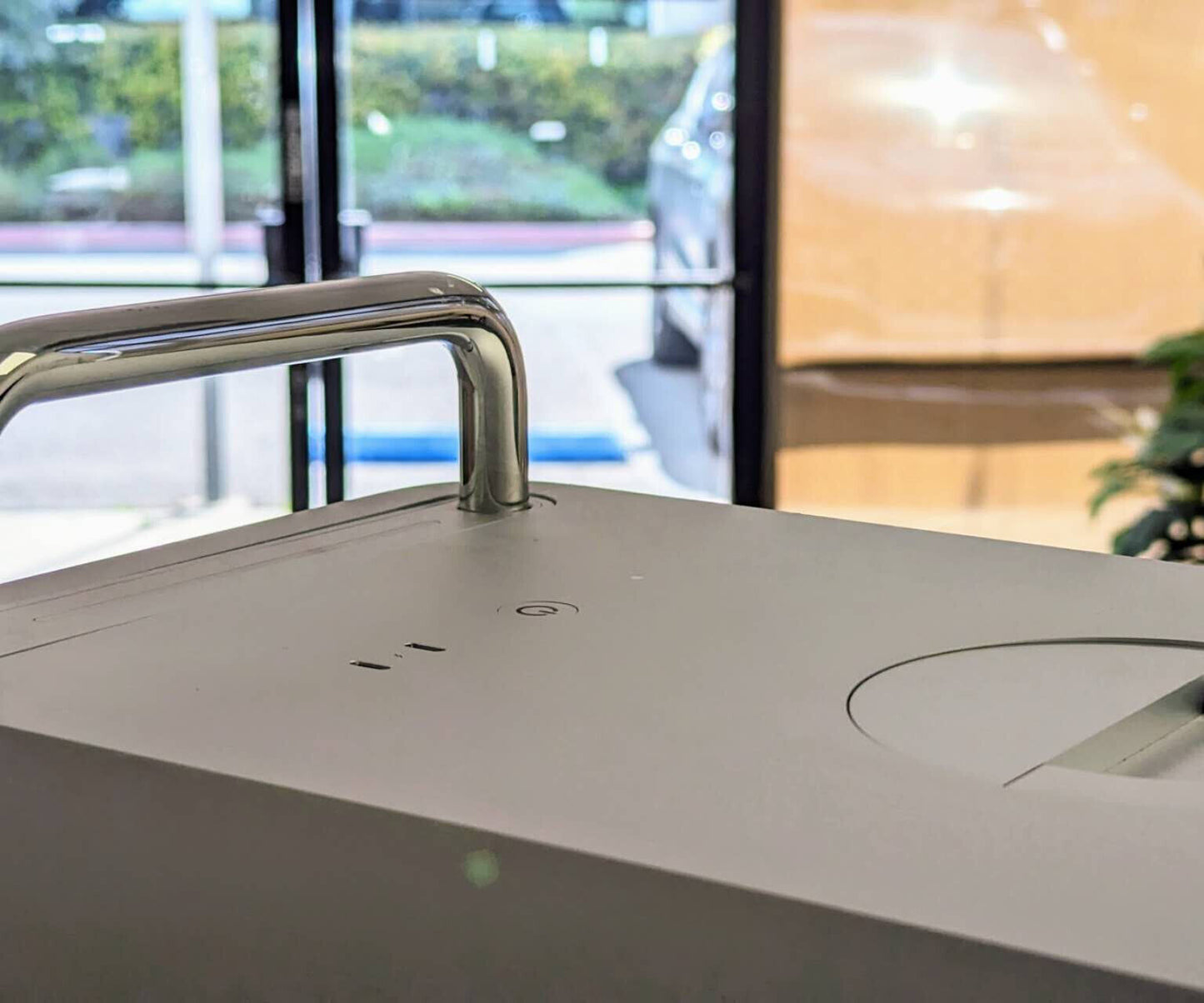 APPLE MAC PRO A1991 24 CORE Intel XEON W 96GB RAM 2TB SSD RADEON PRO 580X 8GB