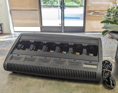 Motorola WPLN4218B IMPRES Multi Unit Charger