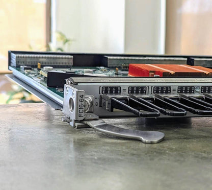 Brocade 40-1000979-09 FC16-64 Fiber Channel Blade 16 port + QSFP S2-0 modules