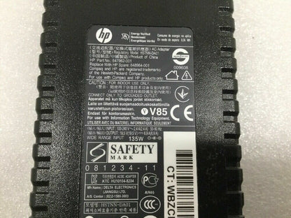 OEM HP 135W 19.5V 6.9A AC Adapter Charger HSTNN-LA01 647982-002 648964-002
