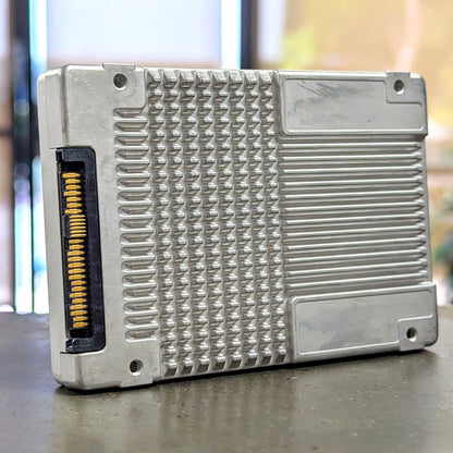 2.5" INTEL 4TB NVME SSD P4510 Series PCIE SSDPE2KX040T8 090CHX